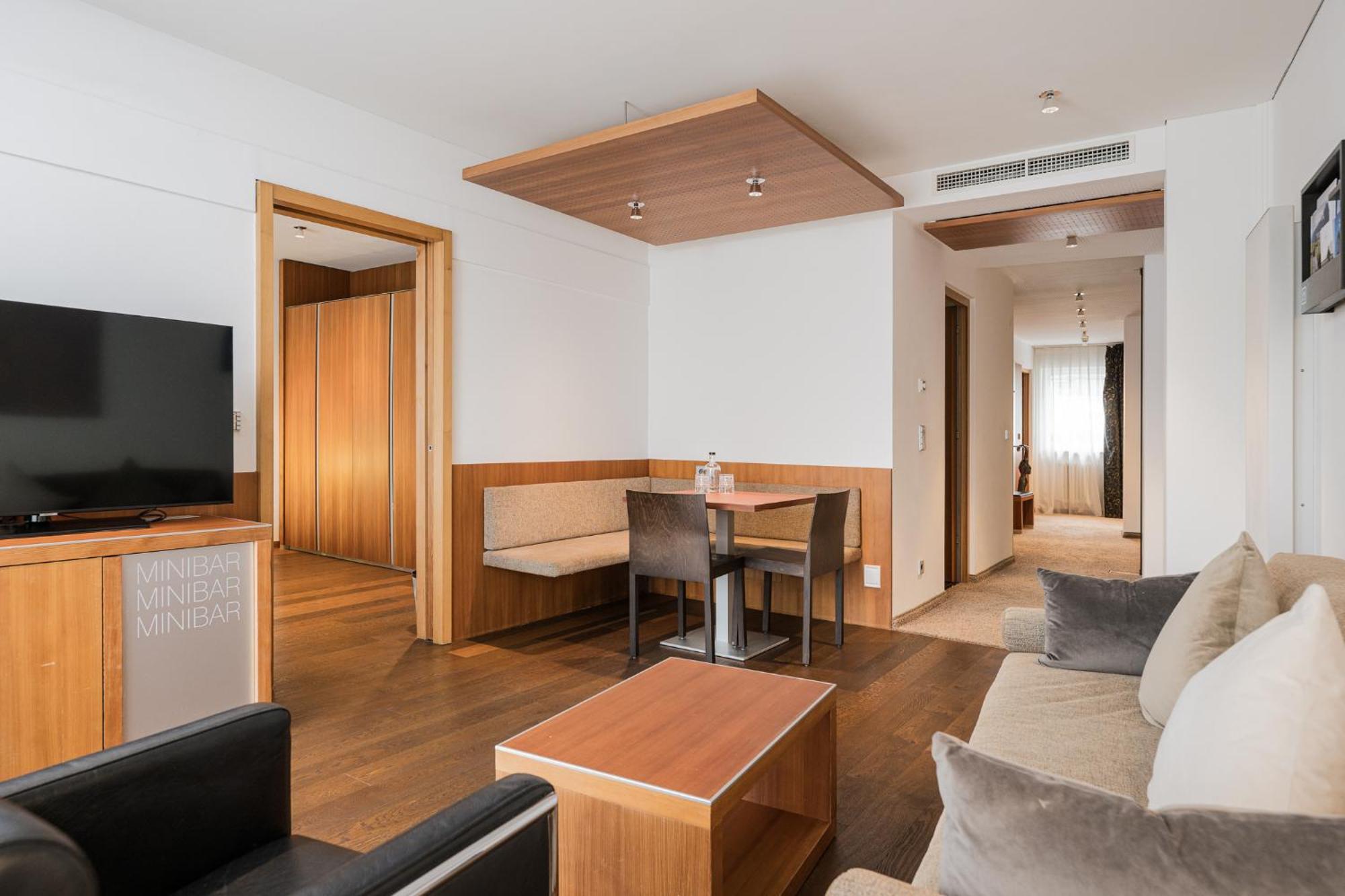 Lindenhof Pure Luxury & Spa Dolcevita Resort ناتورنو المظهر الخارجي الصورة