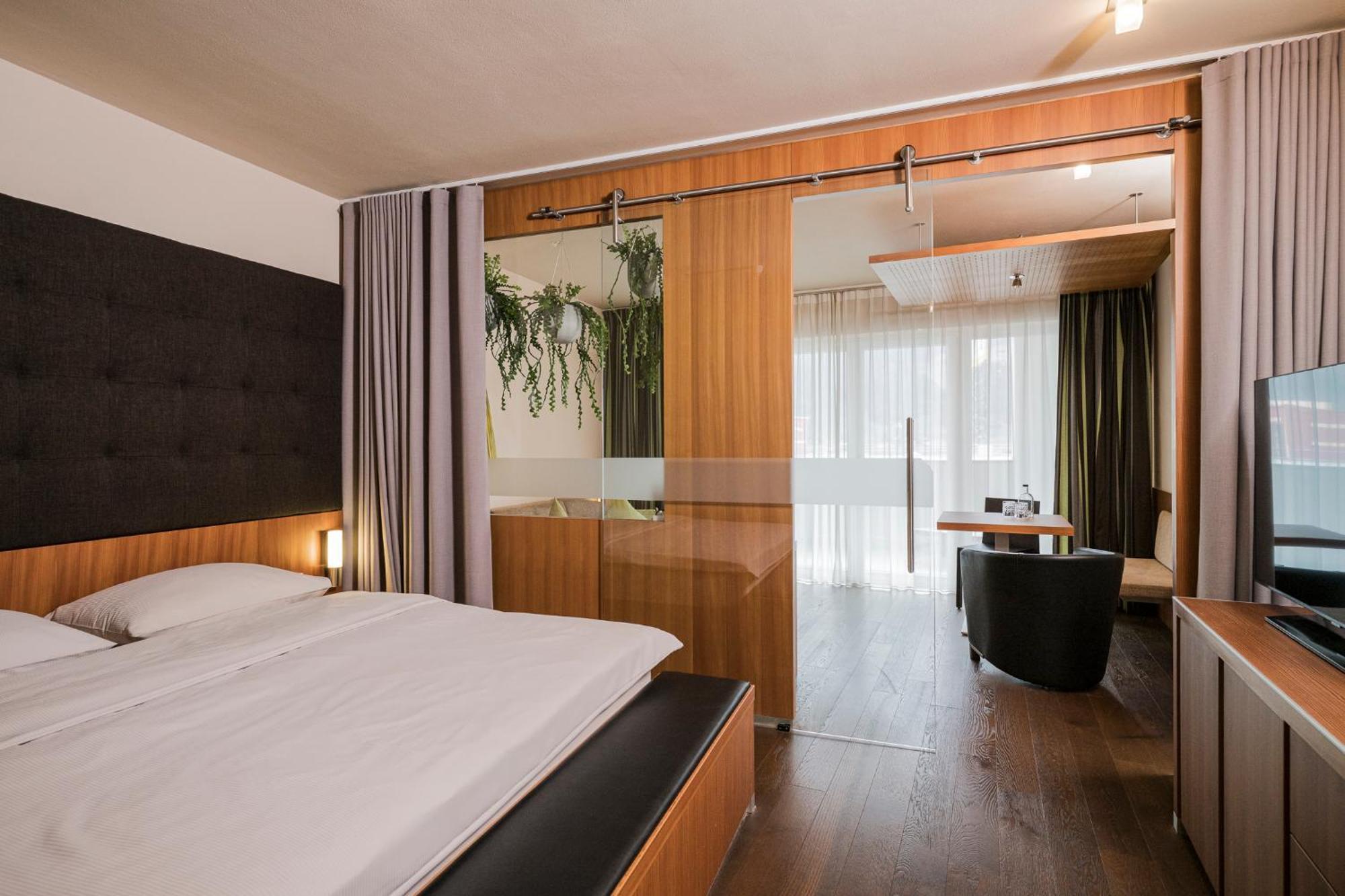 Lindenhof Pure Luxury & Spa Dolcevita Resort ناتورنو المظهر الخارجي الصورة